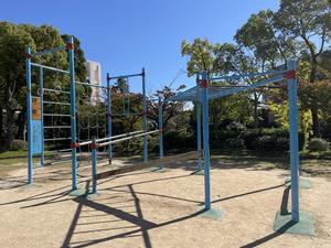 大倉山公園 1のトレーニングステーション - 日都産業 (写真は問い合わせフォームでいただいたもの。2022.10.20)